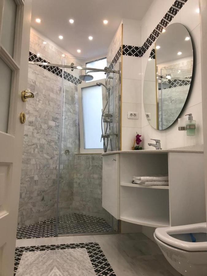 Victoria Luxury Apartment 11 Bucureşti Ngoại thất bức ảnh
