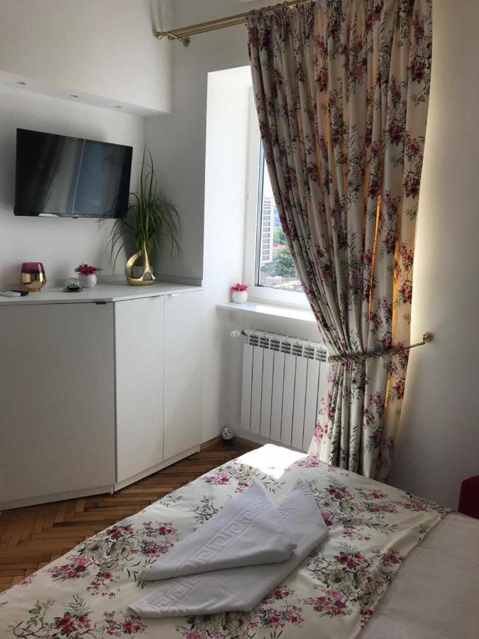 Victoria Luxury Apartment 11 Bucureşti Ngoại thất bức ảnh